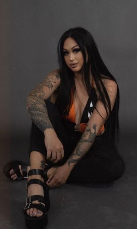 Shawnee erotic model pics