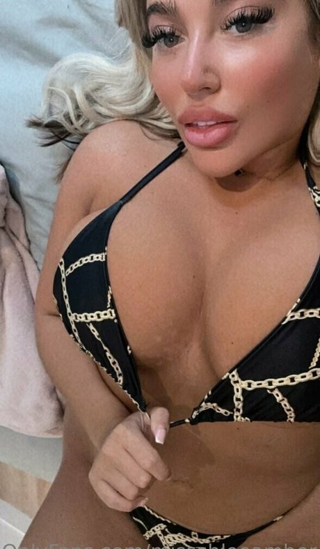 Misschloeamber sexy actress photo