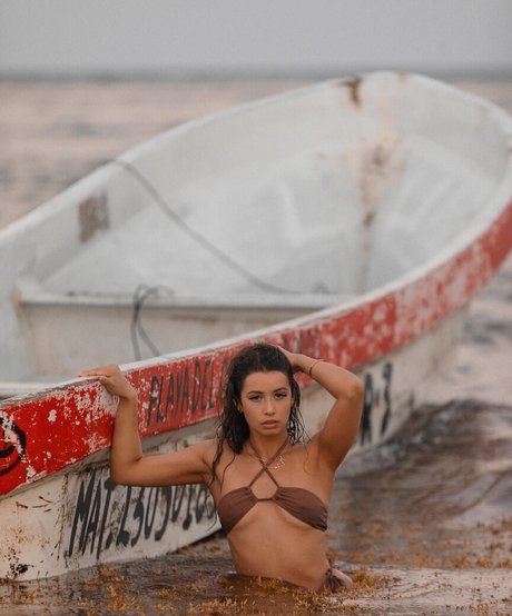 Jesenia Echeverria star free image