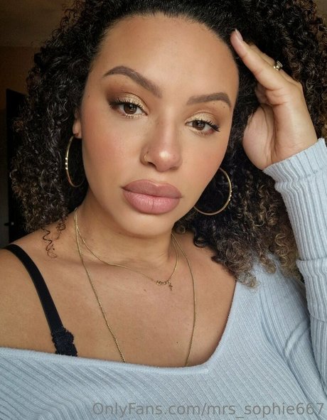 mrs sophie667 pornographic model photo
