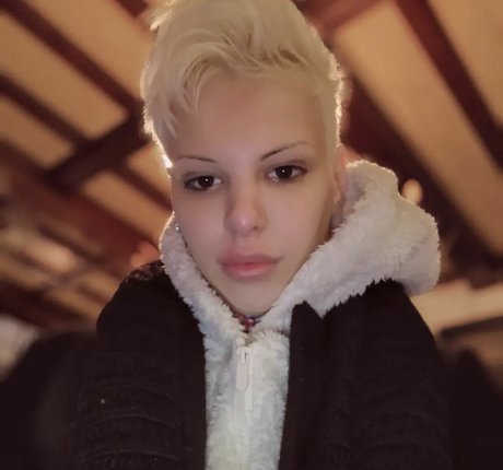 Blonditwink pornstar pretty photos