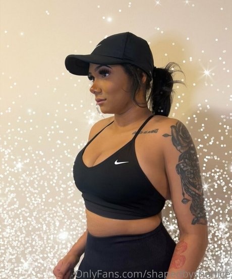 shapedbyshanice nudes model gallery