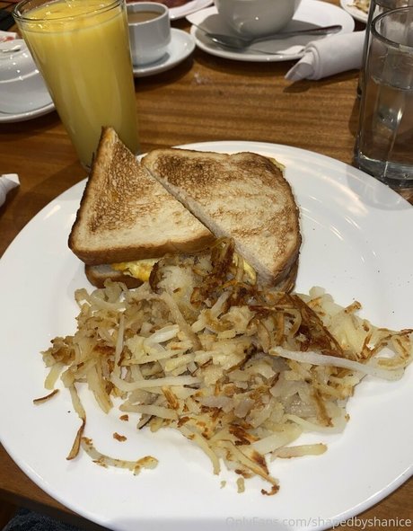 shapedbyshanice xxx model archive