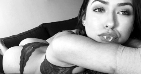 hungry4moore hot actress pics