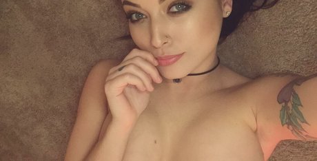 DaniSpice exclusive model images