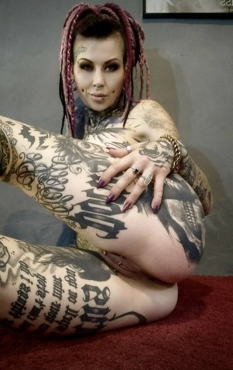 Pixta naked actress archive