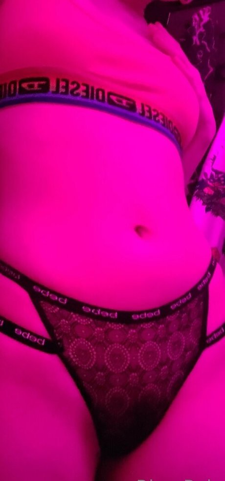 rissa ruin naked star archive