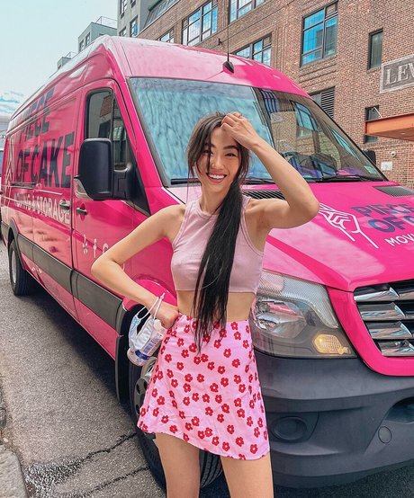 Waikei Waikeezy pornstar free photo