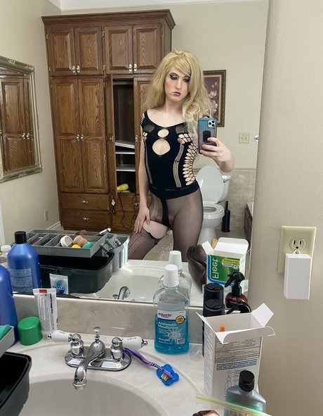 kymmyharper naked star gallery