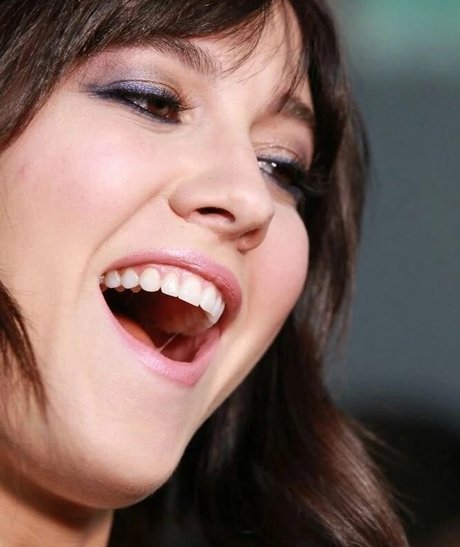 Mary Elizabeth Winstead high quality pornstar photos