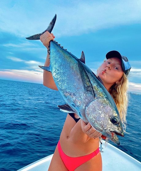 Hottest Fishing pornstar art pictures