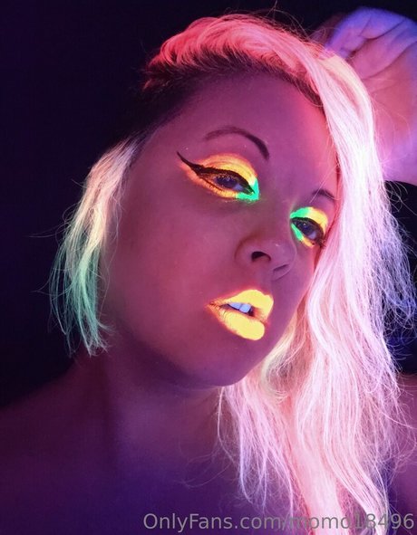 blonde muscle onlyfans top picture