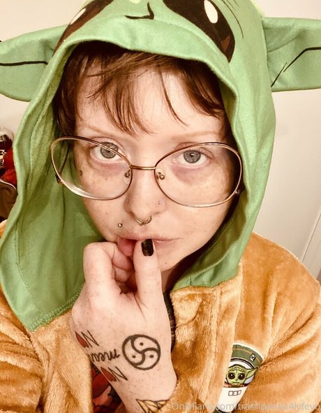 trashpanda4lyfeyo star exclusive photos