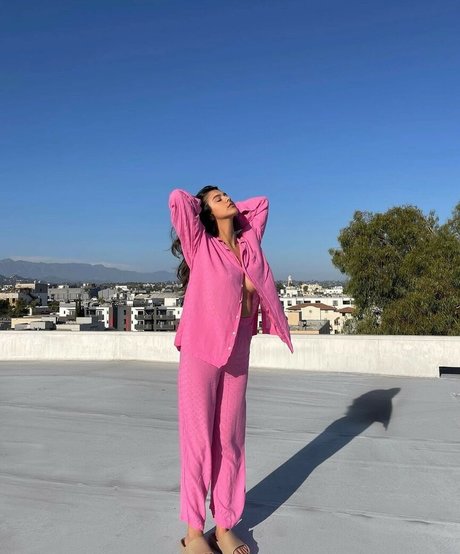 saraecheagaray erotic model pics