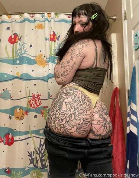 spookisideshow star nude image