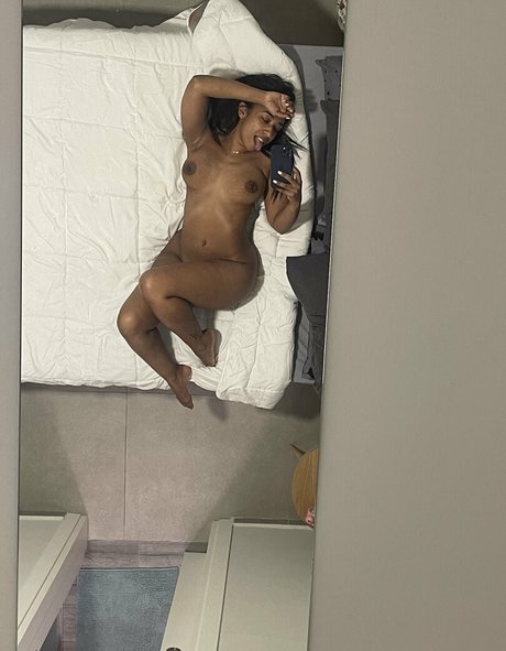 big tits onlyfans free naked photo