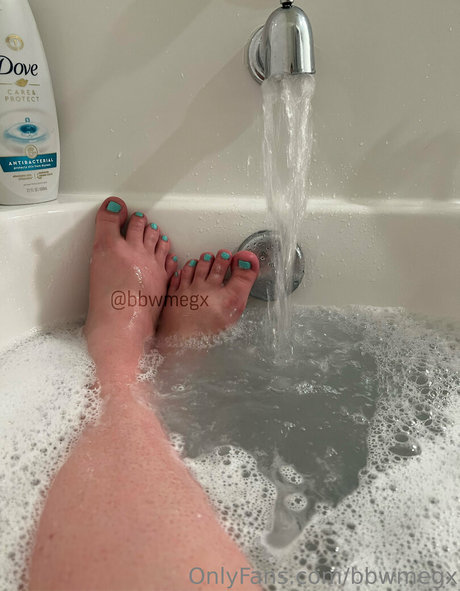 bbwmegx naked pornstar pictures