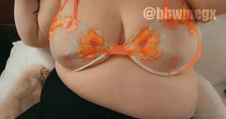 bbwmegx model xxx photos