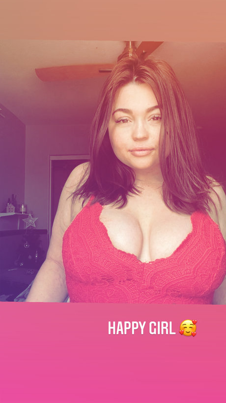 hooters onlyfans pretty image