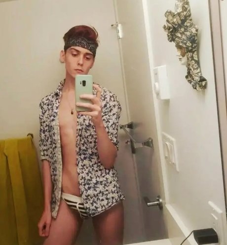 Lukas Quinn adult actress image