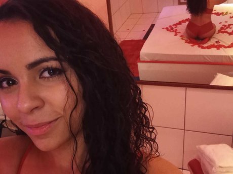 OnlySa model exclusive gallery