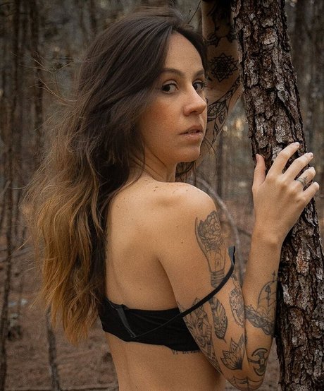 Paulinhaxk pornstar hot pictures