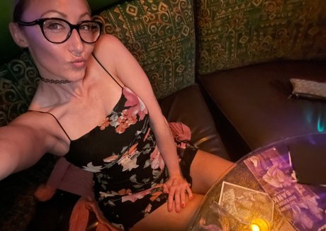 crystalclarkxo free model images