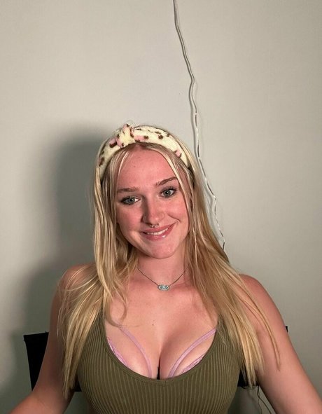 blakebloom model porn images