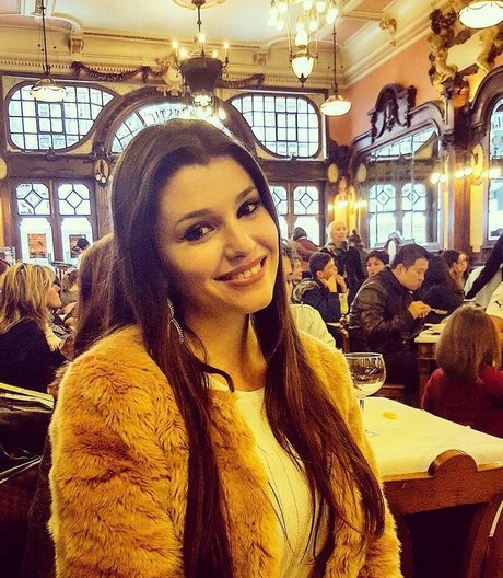 Carolina Neto star perfect pic