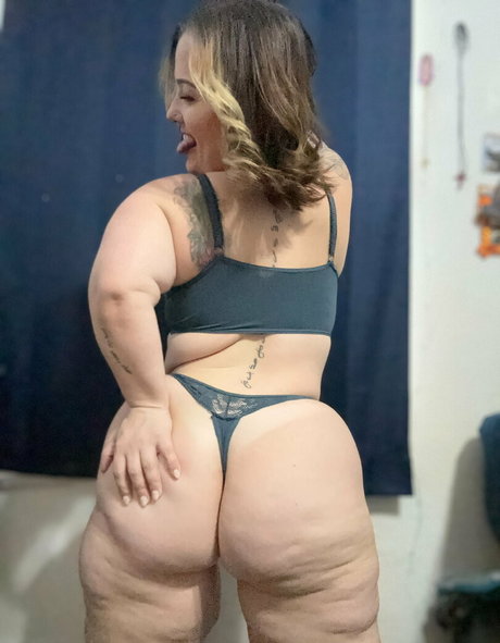 tineeboo nice pornstar img