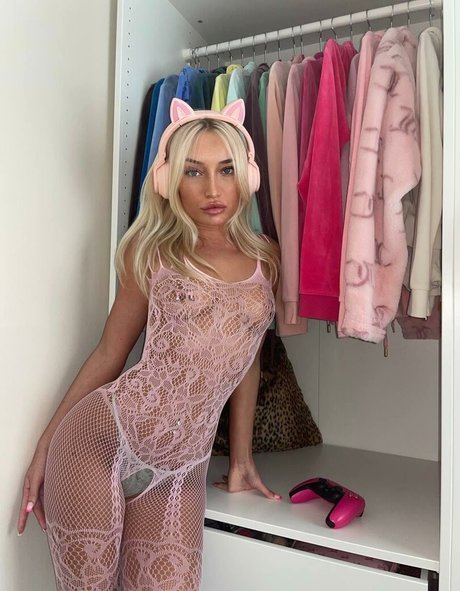 charlottet43869 pornstar sexy pictures