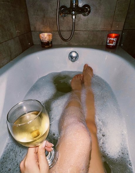 tasty ella high quality pornstar photos