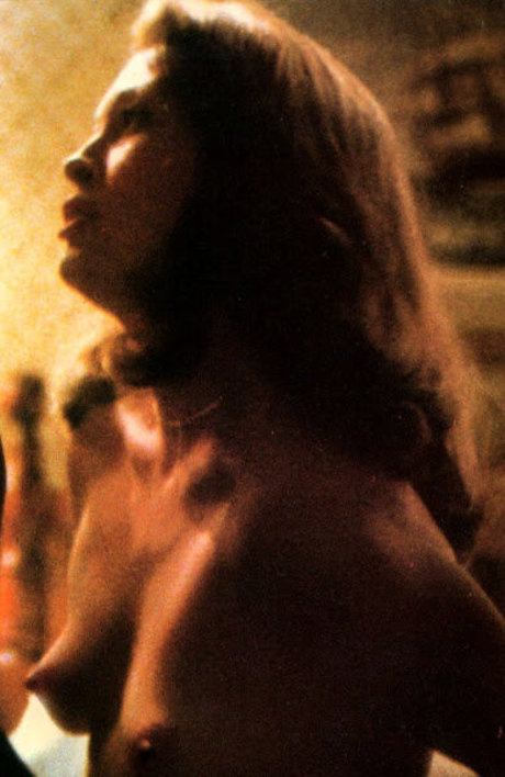 Faye Dunaway model nude photos