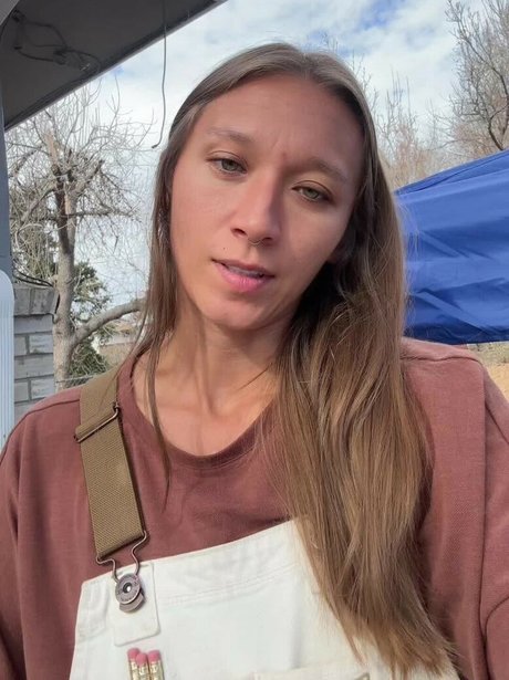 Nikita Crump pornstar adult galleries