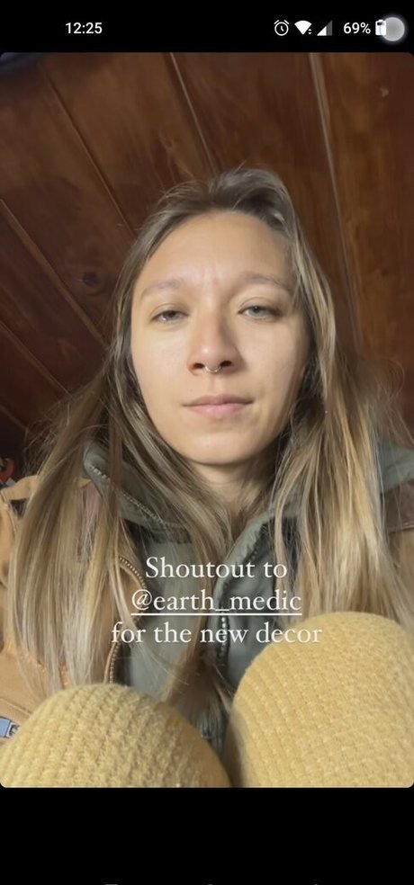 Nikita Crump sex model archive