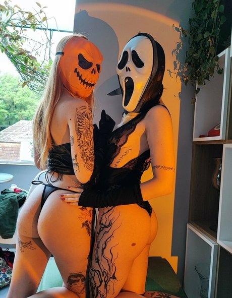 blonde shemale onlyfans free porn picture