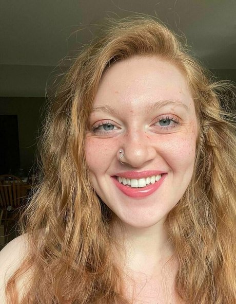 daphnedelrosefree star sexy pic