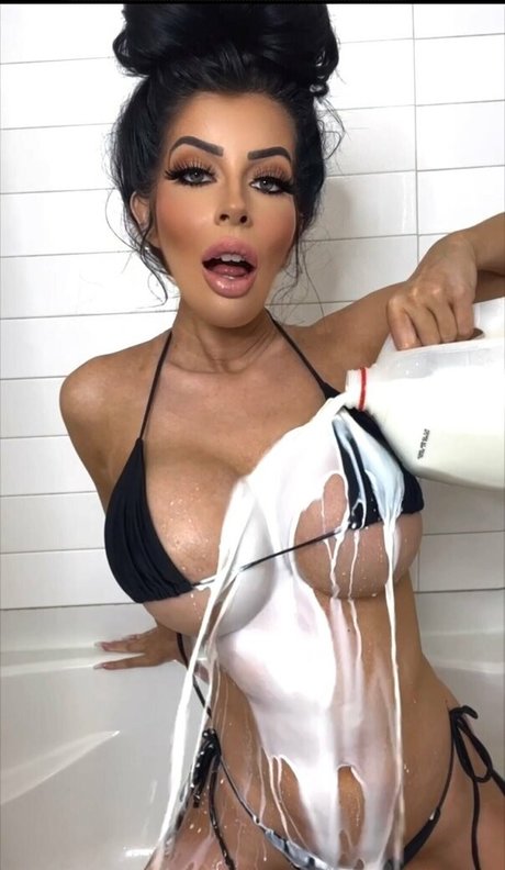 Alexandra Bunny pretty actress picture