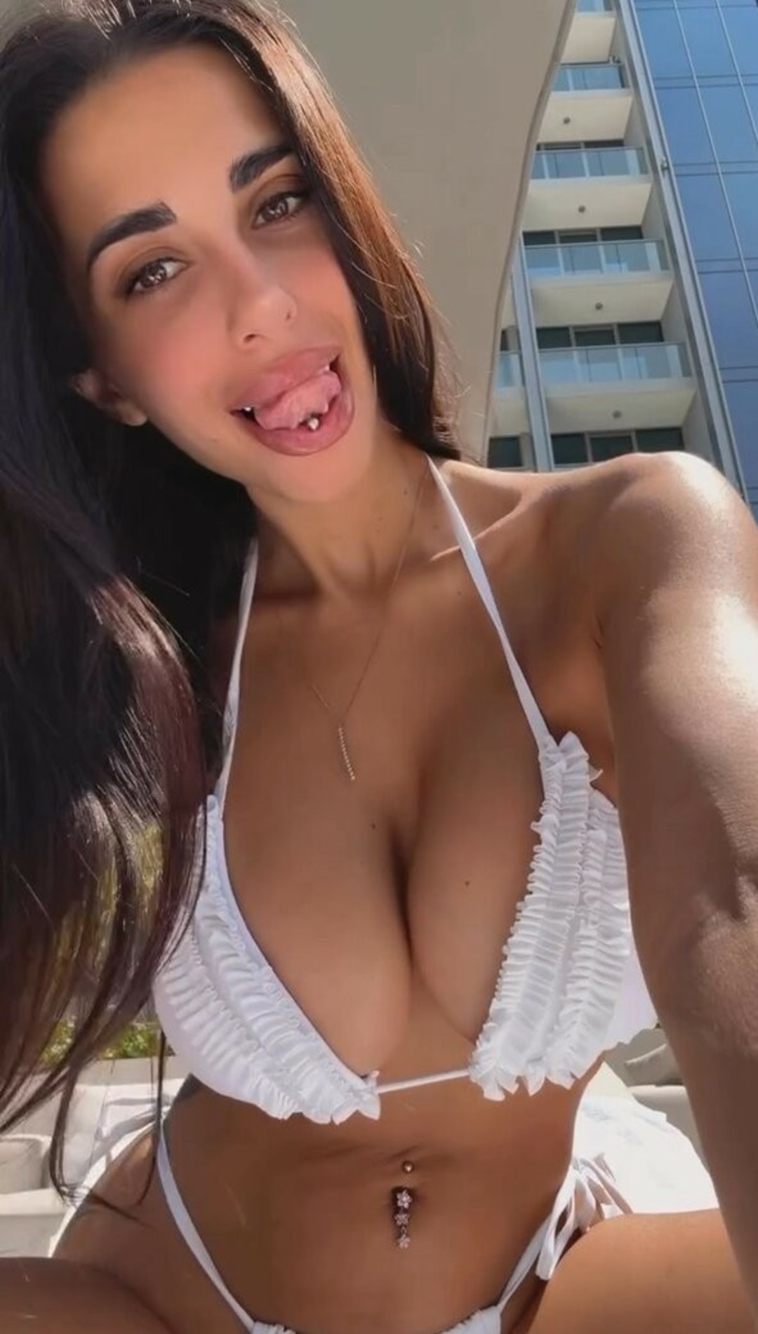 Sara Sfamurri pornstar gallery