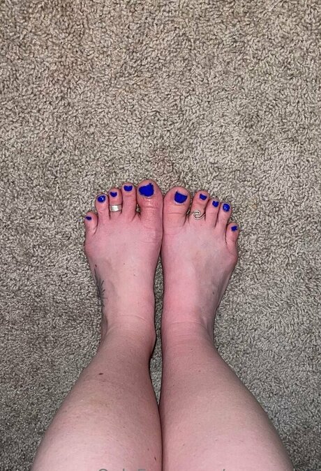 Emrrowley model naked gallery