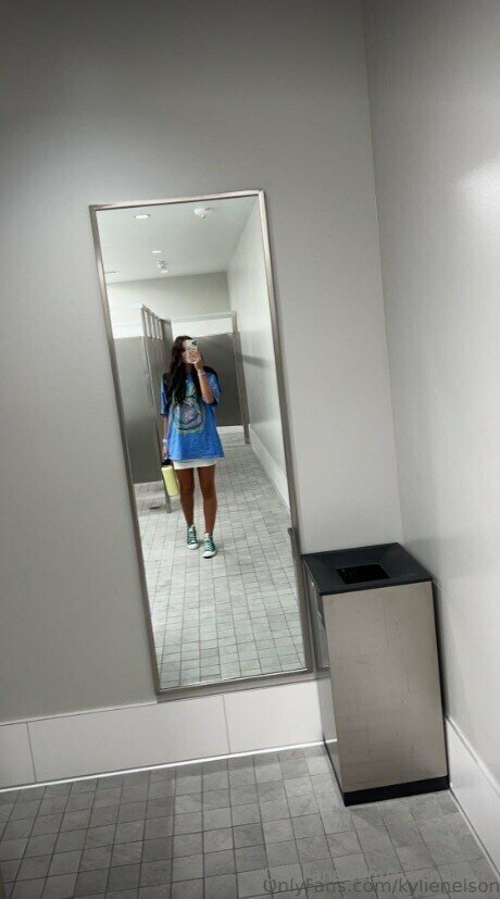 kylienelson pornstar picture