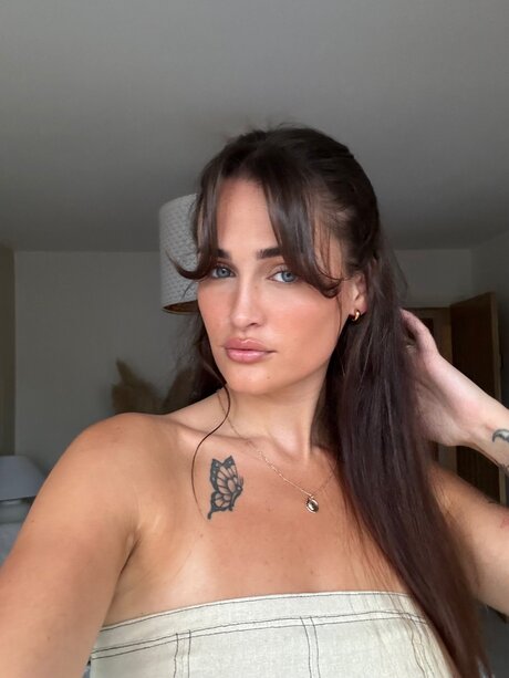 charlottemx art model img