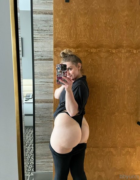 bbyurcs model porn photo
