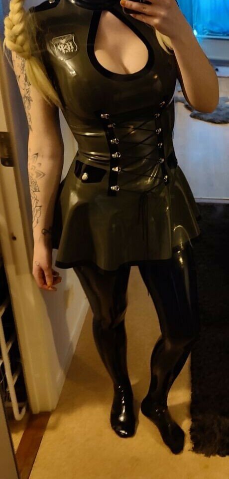 swerubberdoll model adult pics