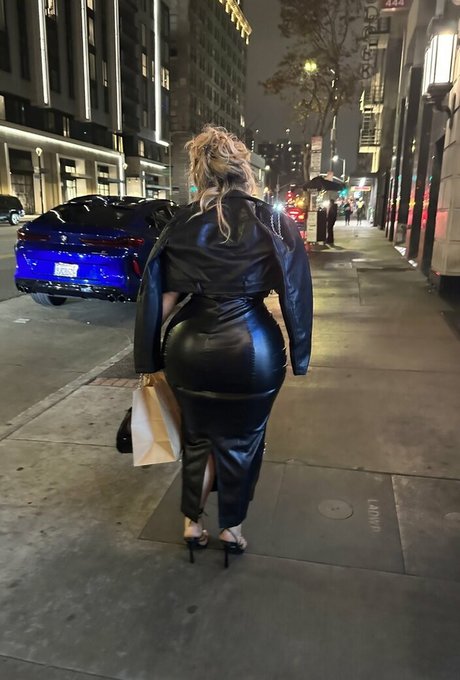 Sophialaurrren naked pornstar pictures