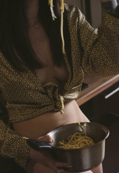 a krivoshlyk erotic model photo