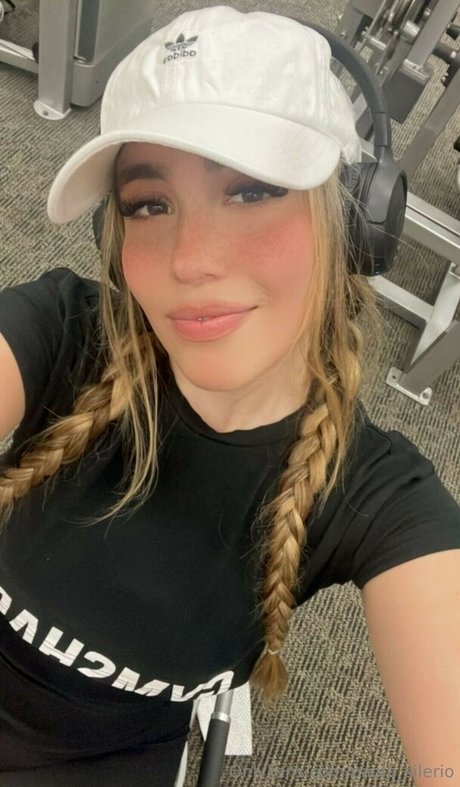 Paola Silerio model nude photos