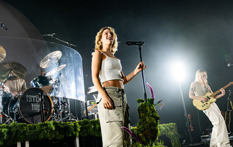 Pommelien Thijs model sex pic