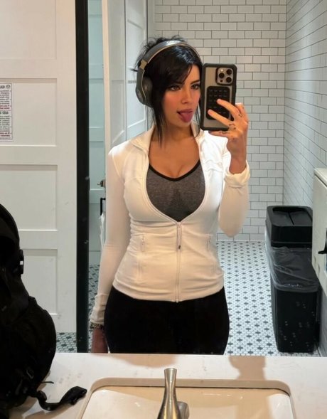 Savy Summer nudes actress galleries