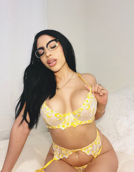 thefanvan beautiful model photos